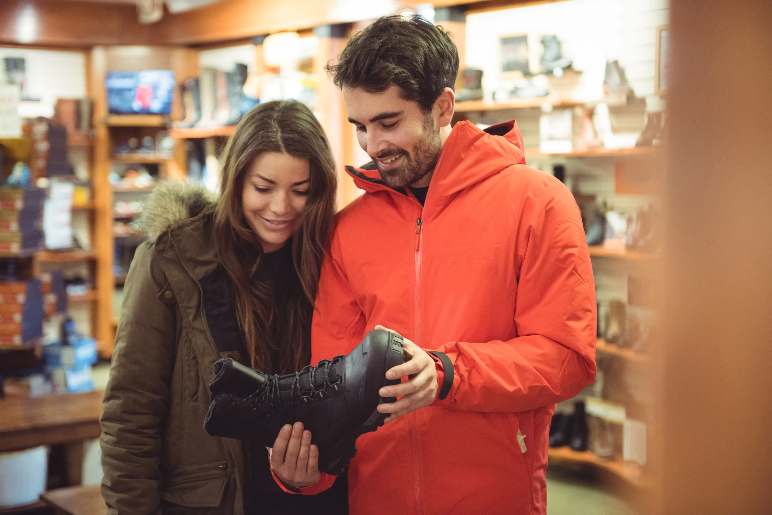 What to Look for in Industrial Safety Shoes Before Buying